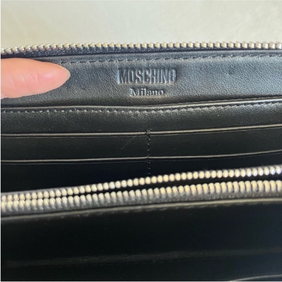 New Moschino Studded Logo Quilted
Fabric Zip Around Wallet. 100% Authentic - Picture 6 of 9